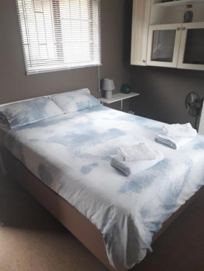Lavender Avenue Guest Room